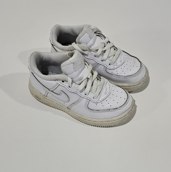Nike Air Force 1 Low Toddler boy girl size 9 c white sneakers - Picture 1 of 8